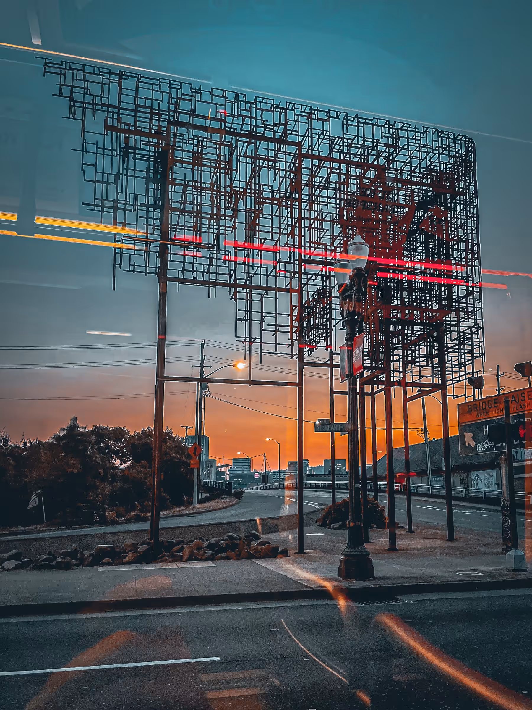 Portland, Street — photograph 3 of 7 by Wanli Wang, Portland 2021